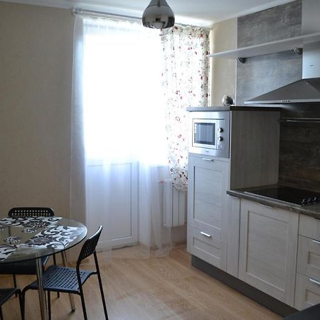 Apartment on Raketnaya 20 Koltsovo  Dış mekan fotoğraf