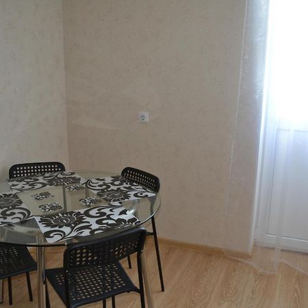 Apartment on Raketnaya 20 Koltsovo  Dış mekan fotoğraf